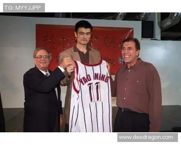 姚明与NBA的艺术交融:一位画家的创作之旅与篮球梦想 姚明与NBA的艺术交融:一位画家的创作之旅与篮球梦想